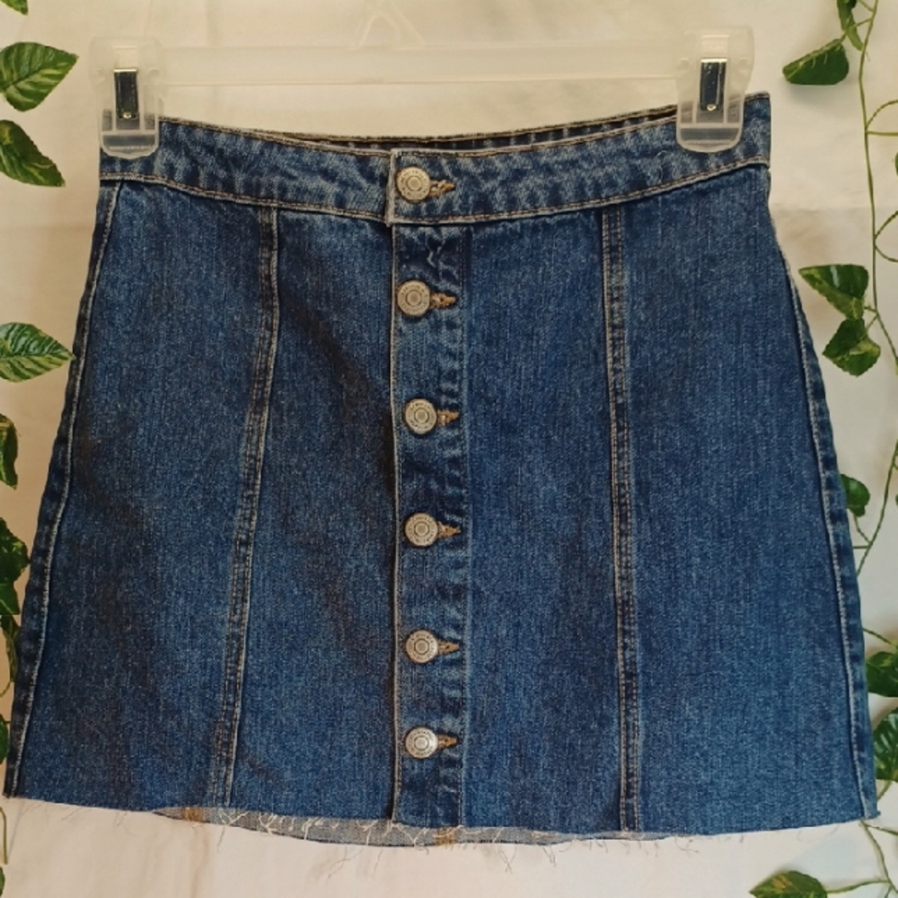 Aeropostale High Rise Real Denim Button Down Skirt. Frayed Hem. Size 2 NWOT!